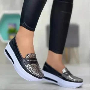 Megazoneoffers Women Autumn Solid Color Round Toe Platform Casual Shoes