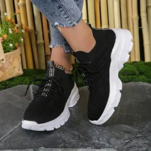 Megazoneoffers Women Fashionable Casual Solid Color Lace-Up Sneakers